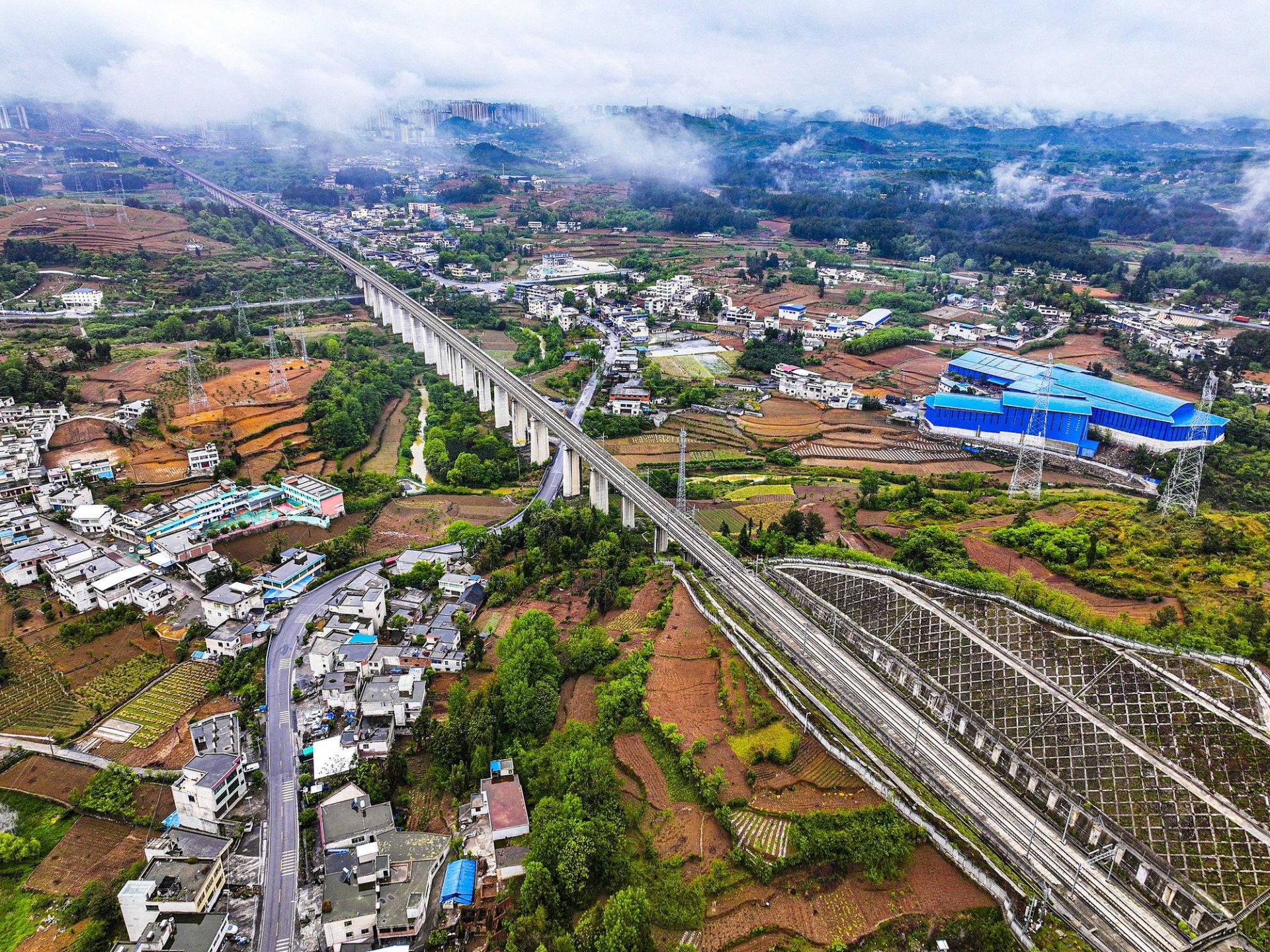 一拉溪镇交通新动态，发展助力地方繁荣